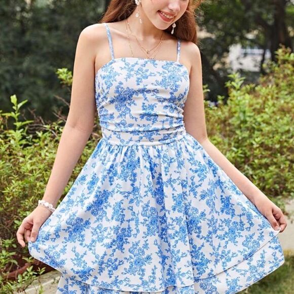Knit Blue and White Casual Floral Sundress with 2 layer skirt and fitted bodice - Picture 16 of 16